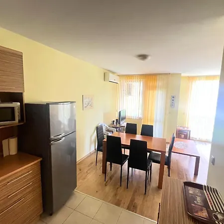 Holidaystay Sunny Two-bedroom Darius Apartmán
